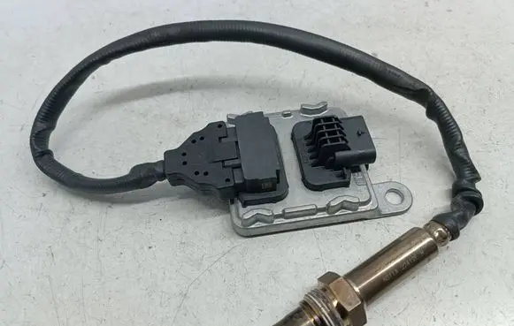 Mercedes-Benz CLA C118 X118 Lambda probe sensor A0009050914 0009050914