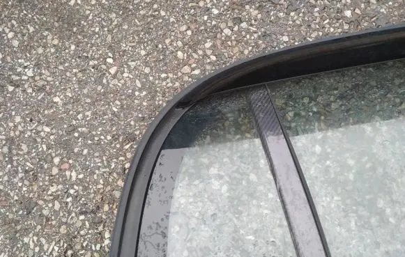 Opel Vectra C Rear vent window glass as2