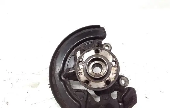 Volvo XC70 Front wheel hub spindle knuckle