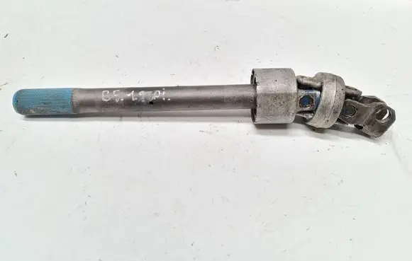 Volkswagen PASSAT B5.5 Steering column universal joint 