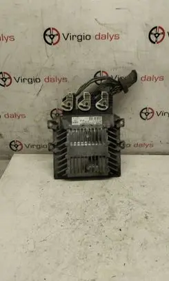 Volvo V50 Engine control unit/module 30729065A 5WS40092IT