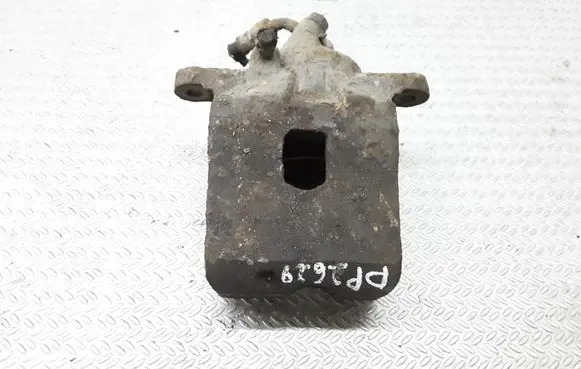 Toyota RAV 4 (XA20) Front brake caliper