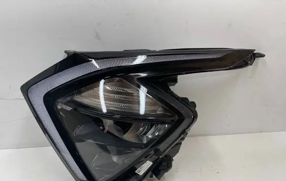 KIA Sportage Headlight/headlamp 92101R2000