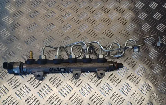 Nissan X-Trail T31 Fuel main line pipe 8200842432 H8200610223 0445214155