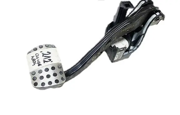 Mercedes-Benz E W212 Brake pedal A2042902101
