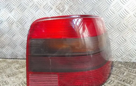 Volkswagen Golf IV Rear/tail lights 1j6945112t