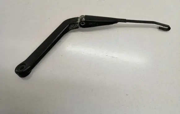 Nissan X-Trail T30 Rear wiper blade arm 12001
