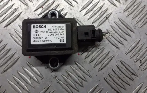 Audi A4 S4 B6 8E 8H ESP acceleration yaw rate sensor 8E0907637A