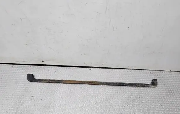 Volvo V50 Radiator support slam panel bracket 30671117