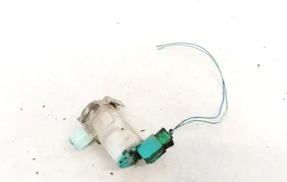 Nissan X-Trail T30 Windscreen/windshield washer pump 2224616A