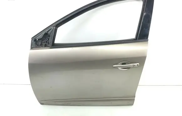 Renault Megane III Front door