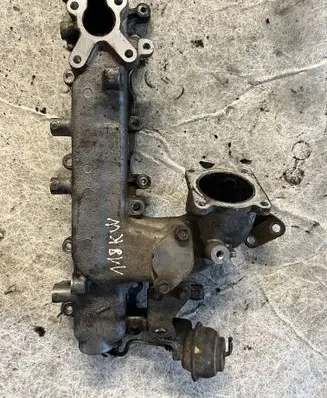 Nissan Patrol Y61 Intake manifold