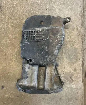 Renault Clio III Oil sump 82002389322 8200238932