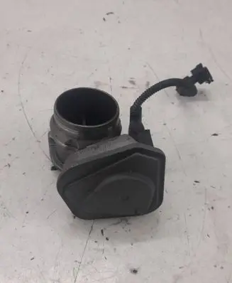 BMW 1 E81 E87 Throttle valve 7804373 B82530101