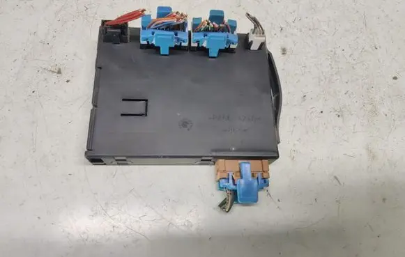 Mercedes-Benz ML W163 Comfort/convenience module A1635457332