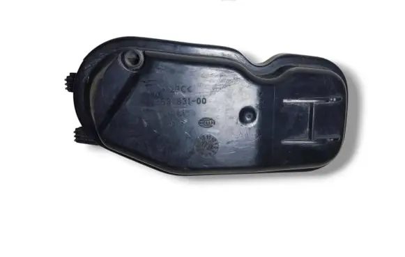 Volkswagen Polo III 6N 6N2 6NF Headlight/headlamp dust cover 96383100