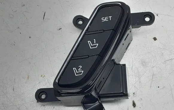 KIA Optima Seat memory switch 93250D4000