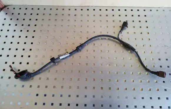 Audi A5 8T 8F Rear ABS sensor wiring 