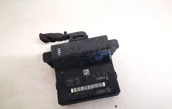 Audi A3 S3 8P Door control unit/module 1k0907530d 1k0907951