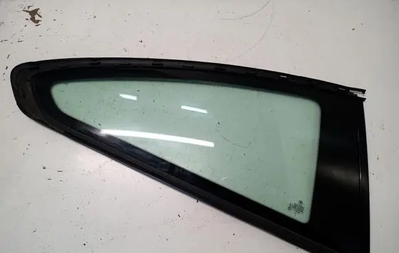 Rear side window
