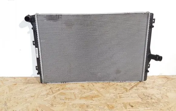 Volkswagen PASSAT CC Coolant radiator 3C0121253BC