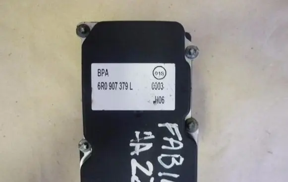 Skoda Fabia Mk1 (6Y) ABS Pump 6R0907379L