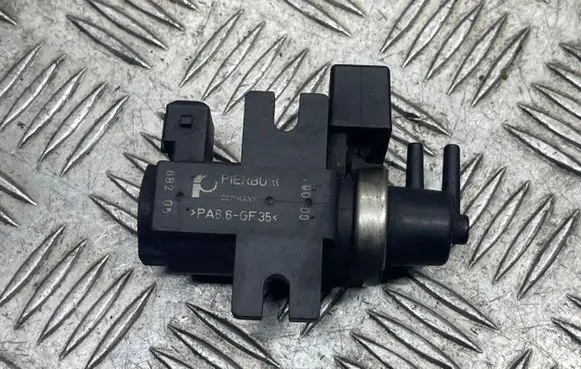 Citroen C2 Turbo solenoid valve PA66GF35 68205
