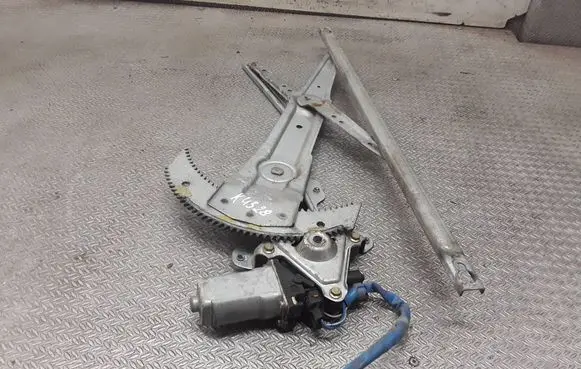 Honda HR-V Front door window regulator with motor 