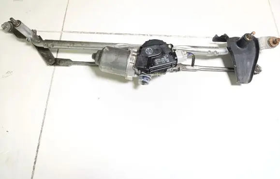 Suzuki Swift II Front wiper linkage and motor 3811068L00 AE1593002821