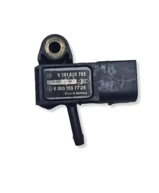 Mercedes-Benz E W211 Exhaust gas pressure sensor 0281002762 0408113EH2 A0051537728