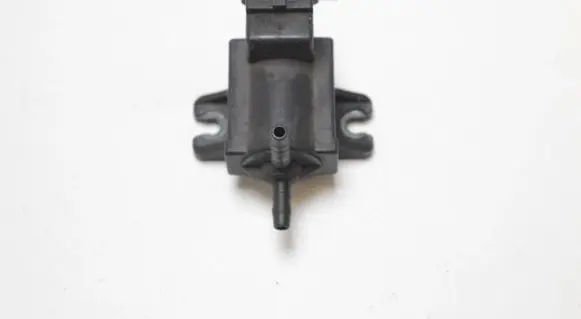 Toyota RAV 4 (XA20) Turbo solenoid valve 70261300