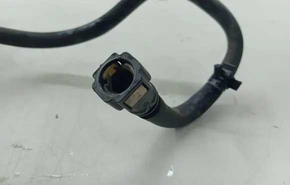 Mitsubishi Outlander Fuel line pipe