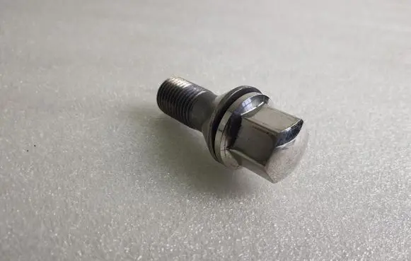 Nuts/bolts