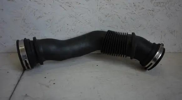 Ford Puma Air intake hose/pipe L1B19R504
