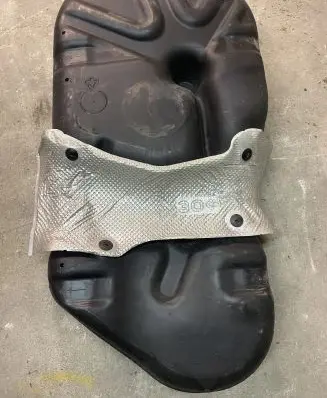Toyota Prius+ (ZVW40) Fuel tank 