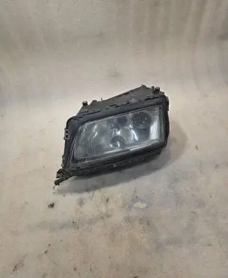 Audi A8 S8 D2 4D Headlight/headlamp