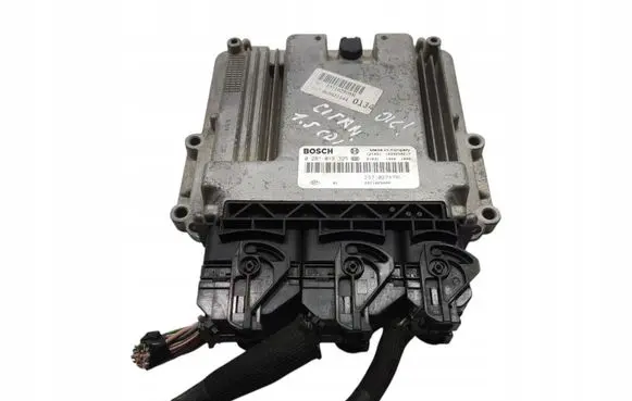 Renault Kangoo II Engine control unit/module ECU 237102747R