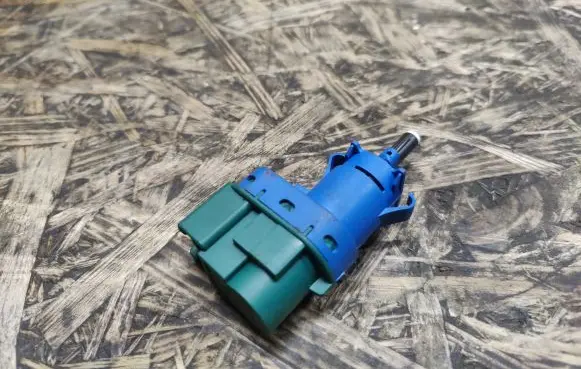 Jaguar XJL Brake pedal sensor switch 6W8313480AB