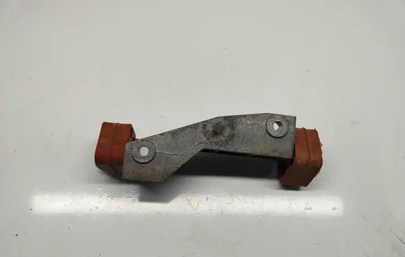 Ram 1500 Muffler mount bracket/holder 68268197AA