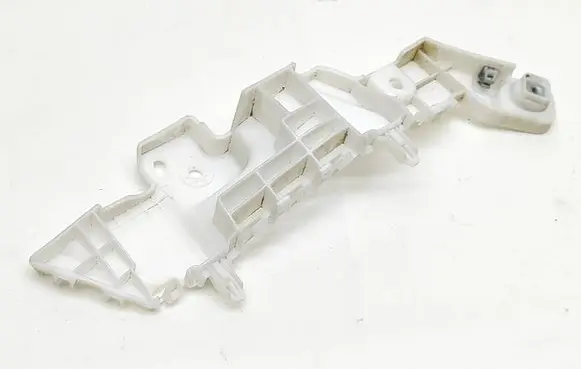 Buick Encore GX I Front bumper mounting bracket 42768141