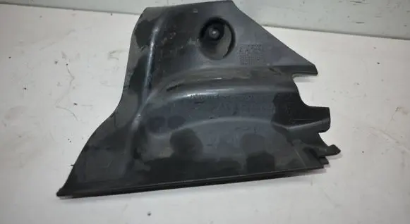 Volkswagen Transporter - Caravelle T5 Battery tray heat shield 7H0915437