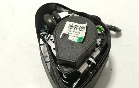 Ford C-MAX II Front seatbelt 006R000 615874800