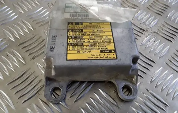 Toyota Avensis Verso Airbag control unit/module 8917042090
