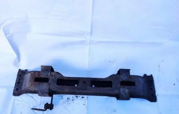 KIA Carens I Front subframe