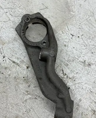 Peugeot 208 Engine mounting bracket 9801150380