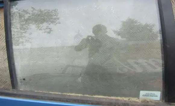 KIA Rio Rear door window glass