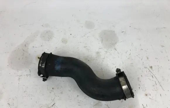 Audi Q7 4L Intercooler hose/pipe 7L8145979