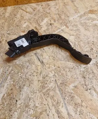 Opel Mokka B Accelerator throttle pedal 9837891880 0419024 6PV01352411
