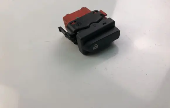 Renault Laguna III Central locking switch button 2648802