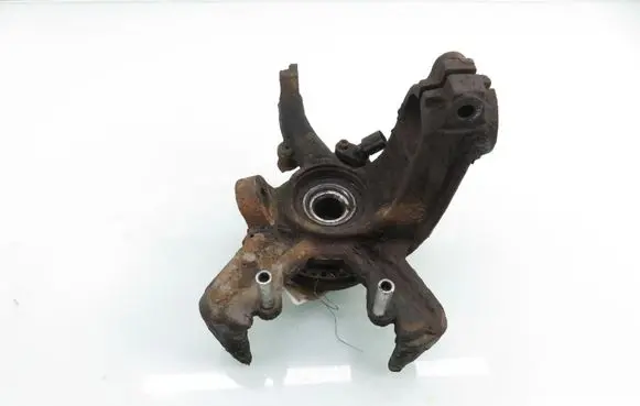 Volkswagen Golf IV Front wheel hub spindle knuckle 